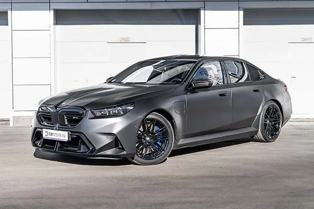 BMW M5 4.4hyb xDrive 2025